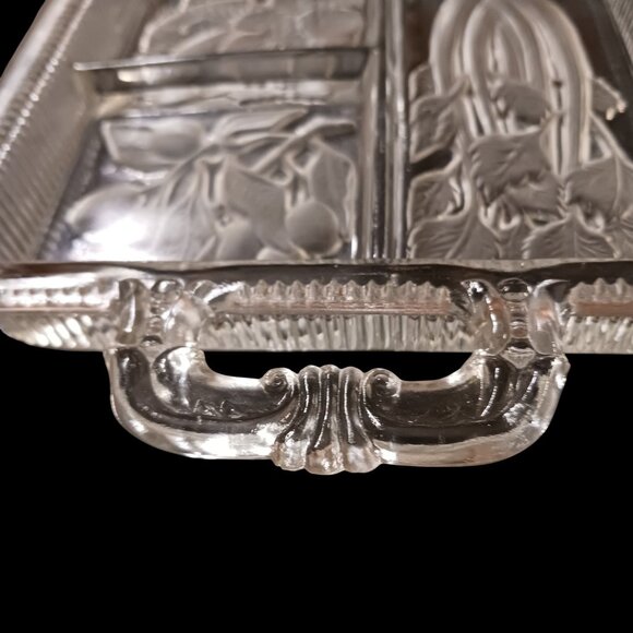 VTG Imperial Glass Intaglio Fruit Relish Tray - 3 Section Frosted Glass - Picture 3 of 8